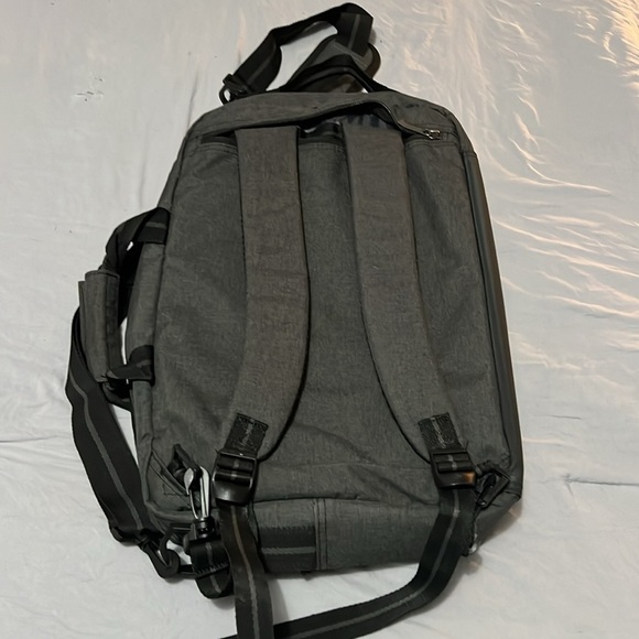 Solo New York Duane Hybrid Briefcase/Backpack - Picture 2 of 7